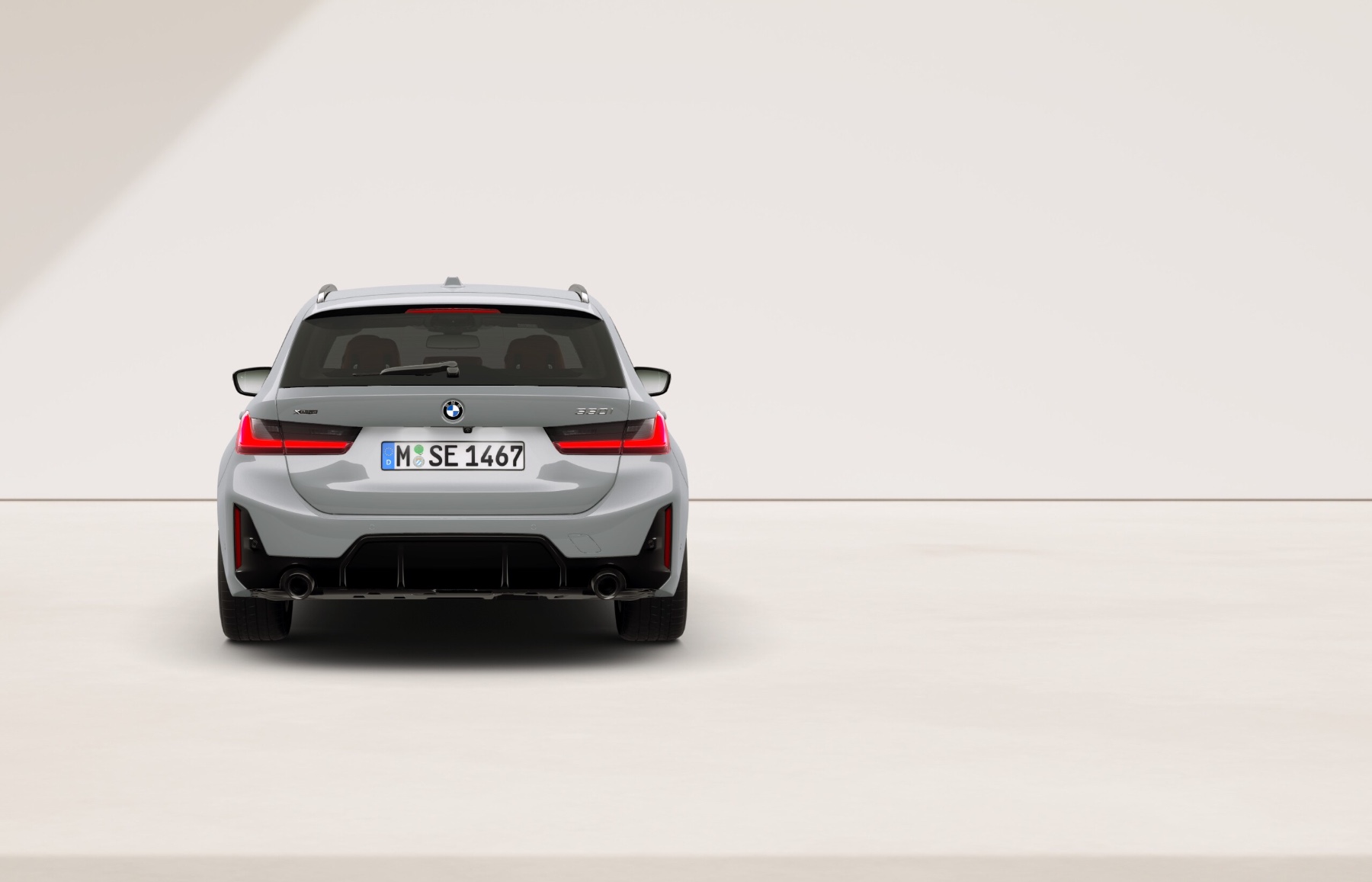 BMW Seria 3 330i xDrive Touring — szary, 2026 — zdjęcie 4