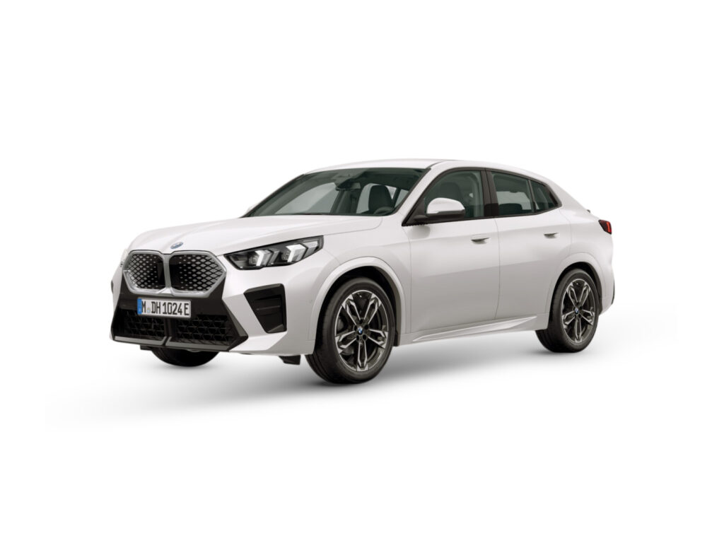 BMW iX2 eDrive20 204 KM — ujęcie 1