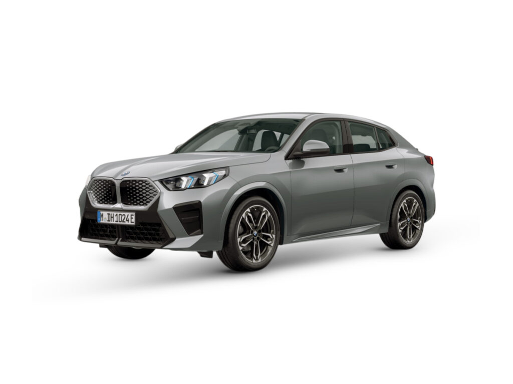 BMW iX2 eDrive20 204 KM — ujęcie 1