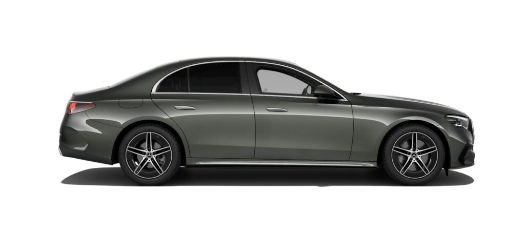 Mercedes-Benz E 200 4MATIC Limuzyna — zdjęcie 3
